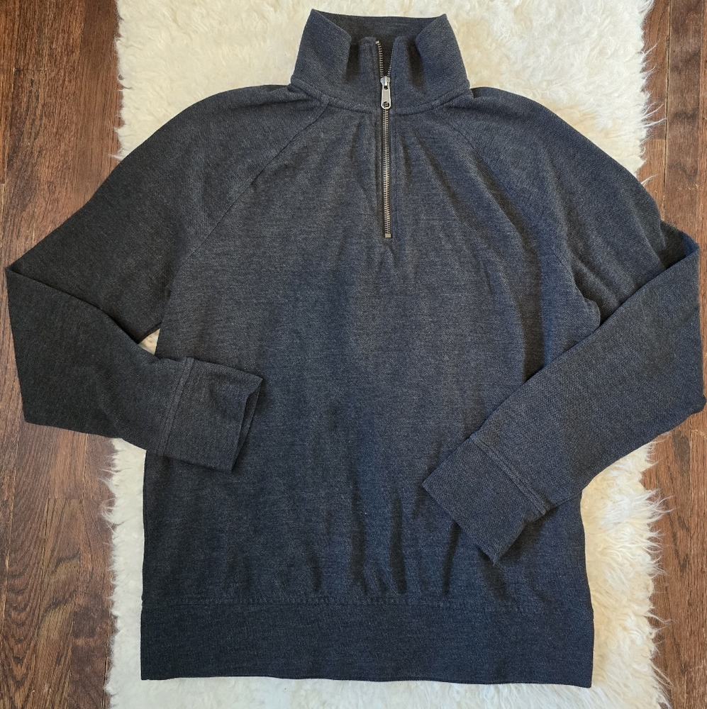 Grey pullover